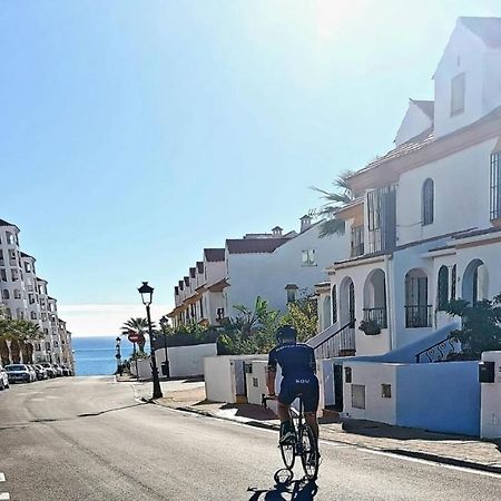 Lovely Apartment Centrally Located In Estepona Exterior foto